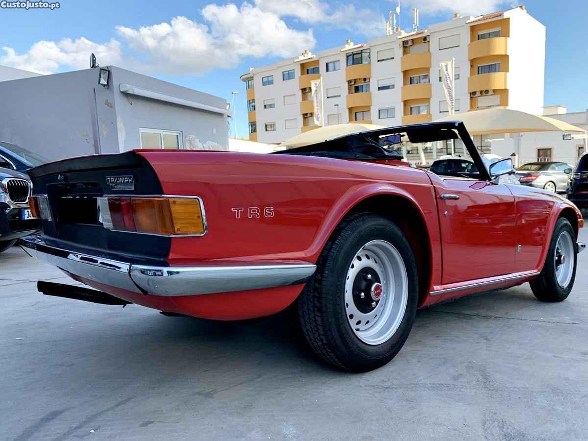 Triumph TR6 Restaurado — fotografia 13