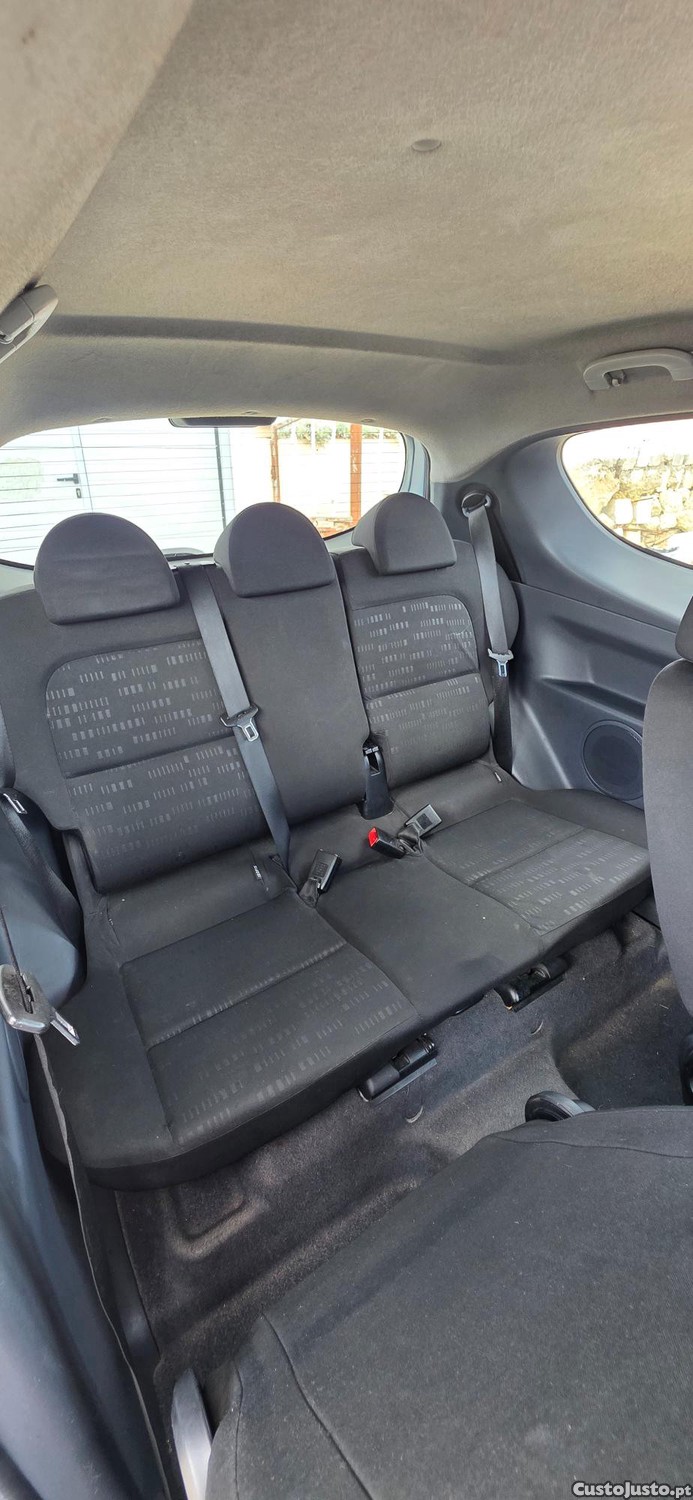 Mitsubishi Colt 1.1+AC — fotografia 7