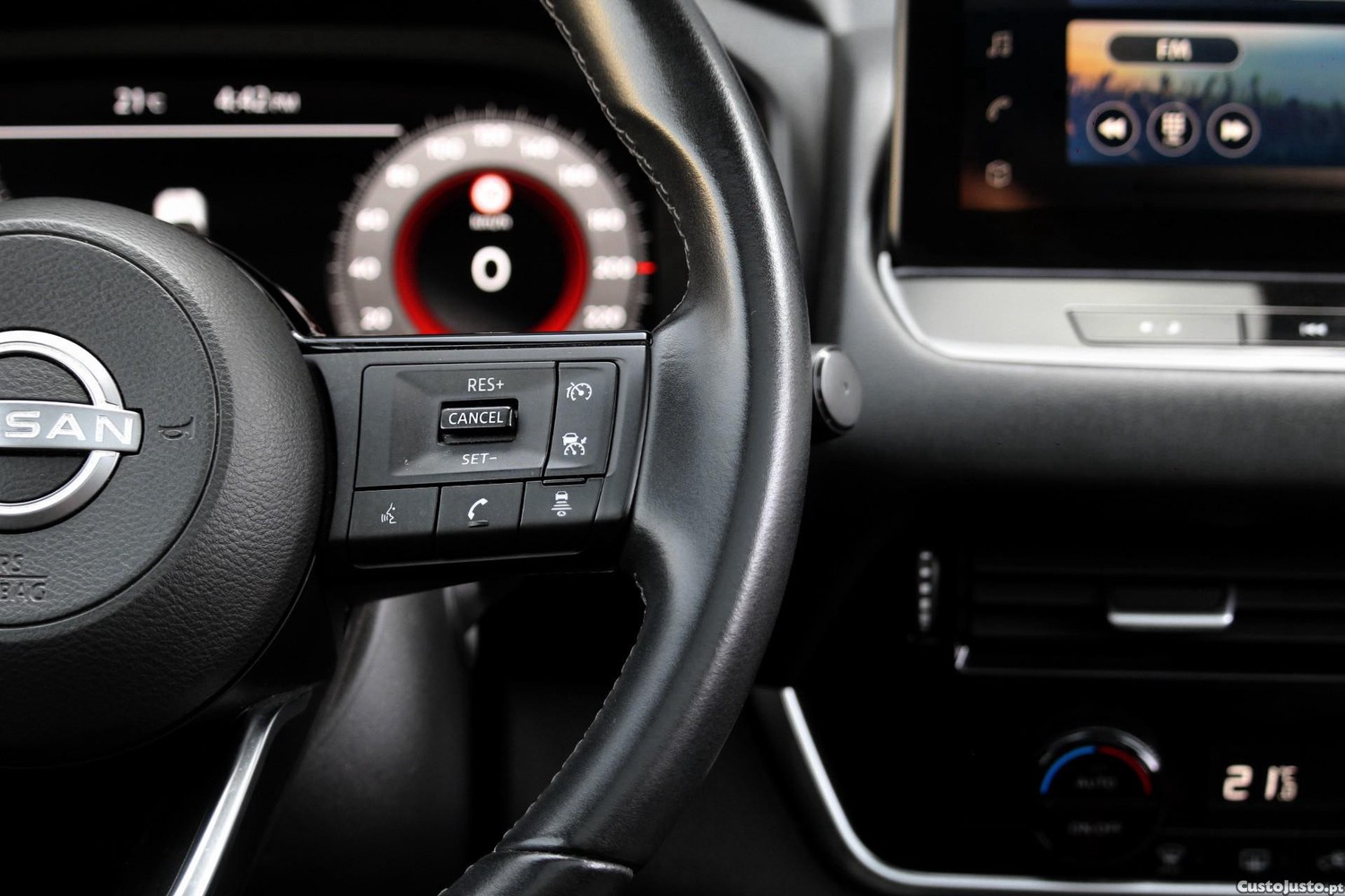 Nissan Qashqai 1.3 DIG-T N-Connecta — fotografia 5