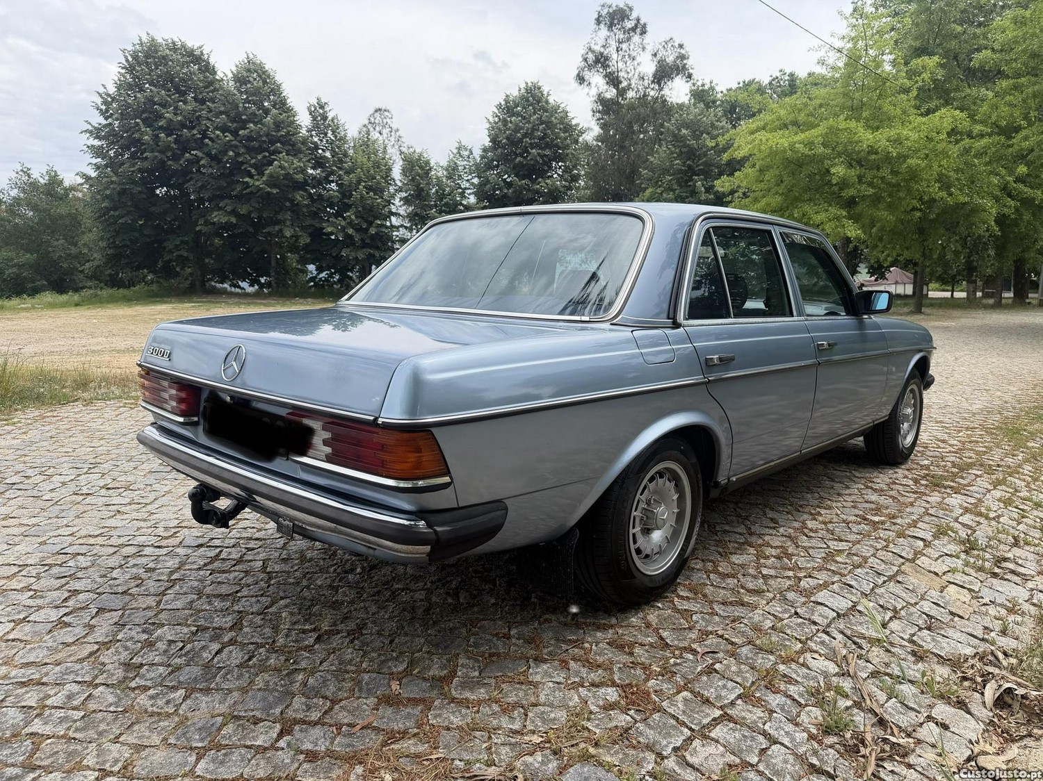 Mercedes-Benz 300 D — fotografia 8