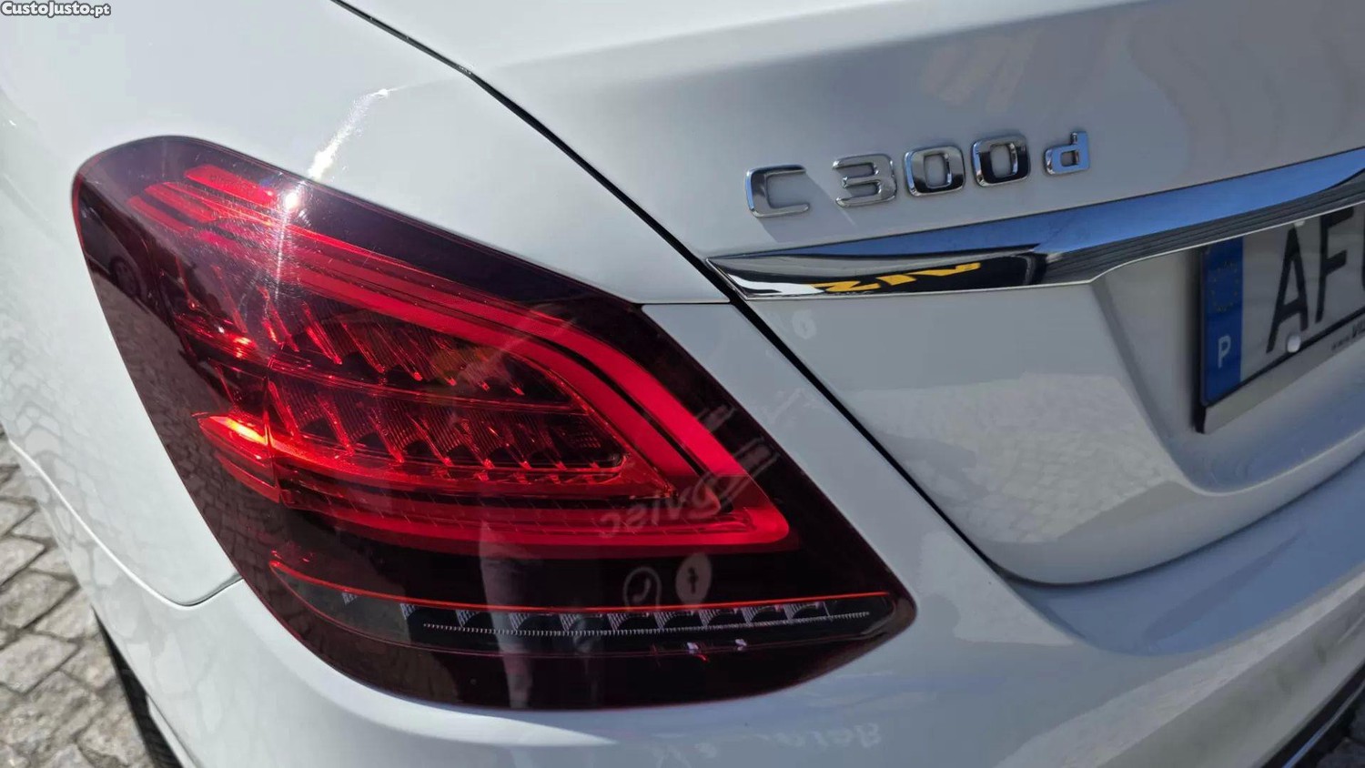 Mercedes-Benz C 300 D 9g-tronic avantgarde — fotografia 18