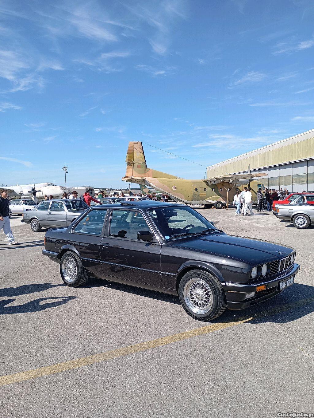 BMW 323 i — fotografia 3