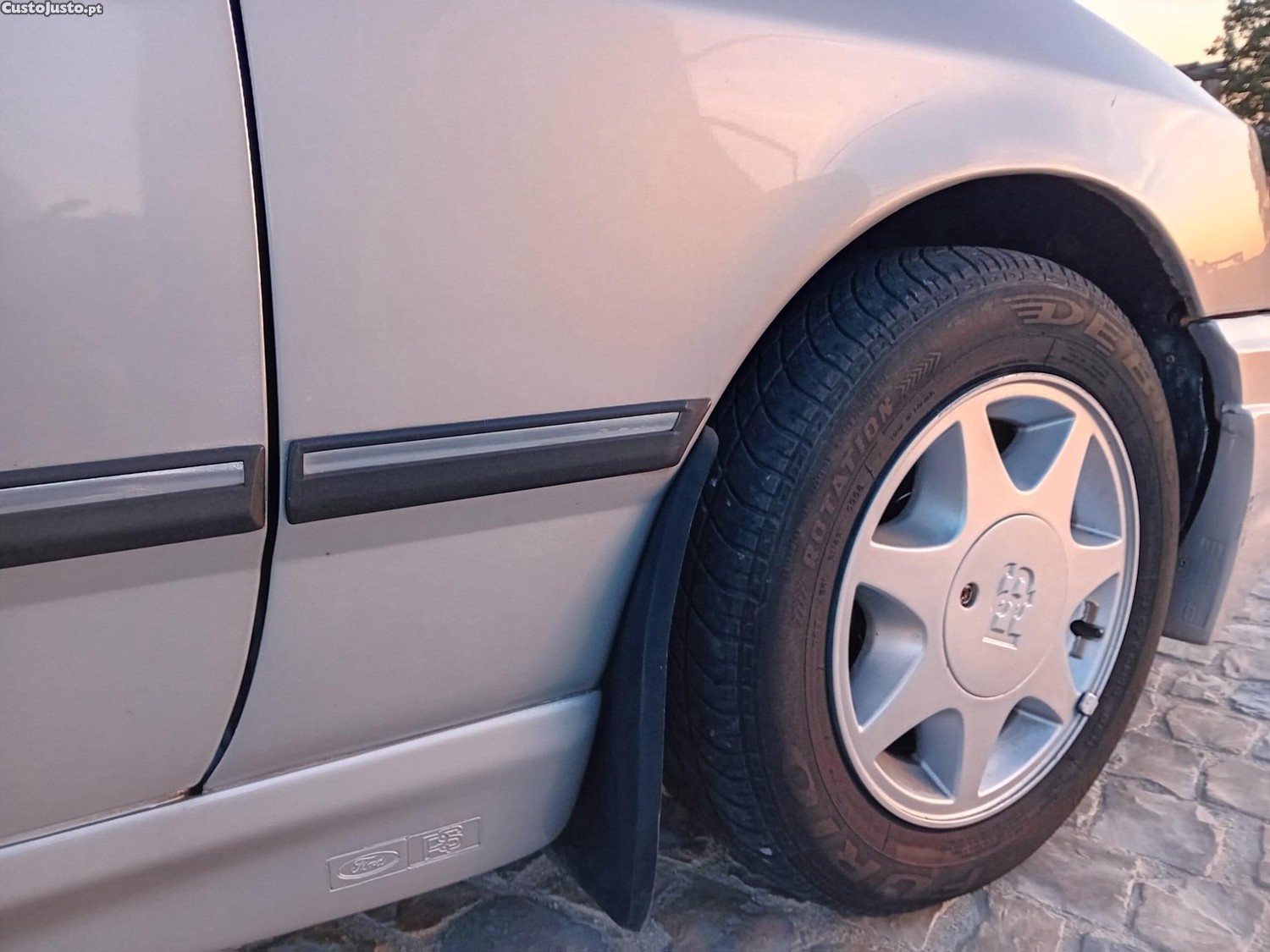 Ford Sierra 1.6 GL  KIT RS — photo 3
