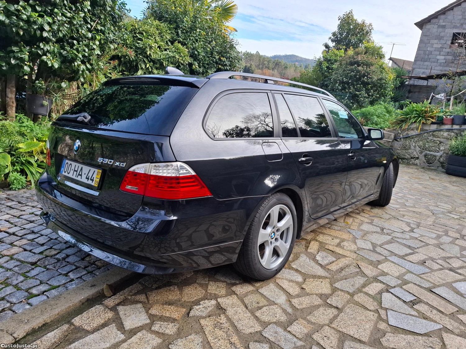 BMW 530 Carrinha — photo 2