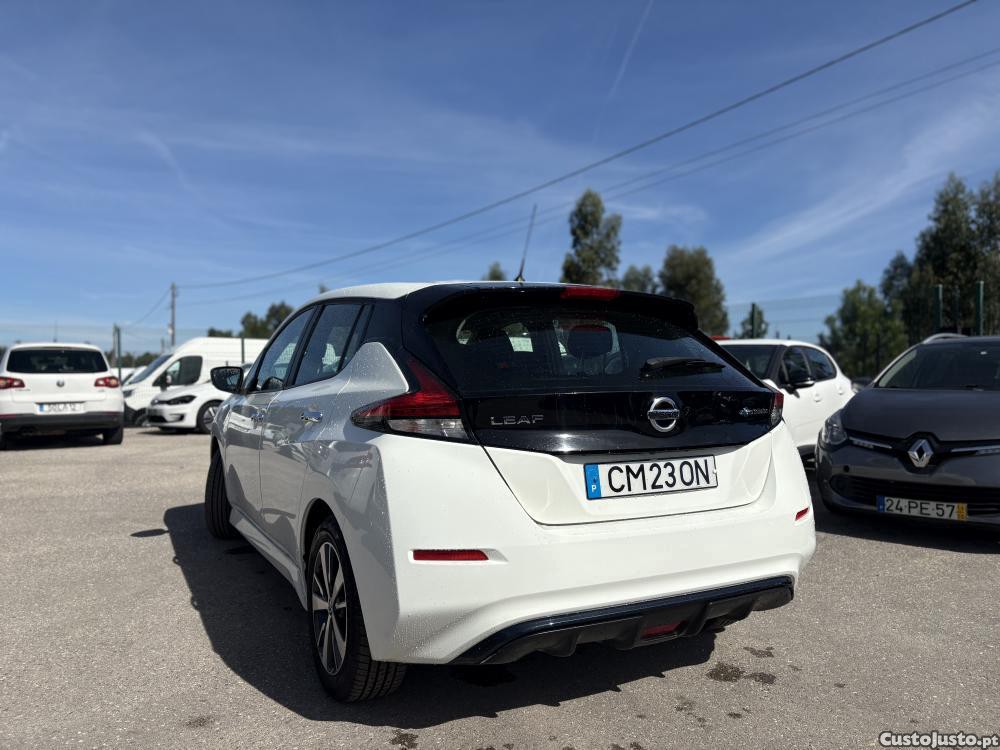 Nissan Leaf 40 kWh Acenta Autono - 22 — photo 3
