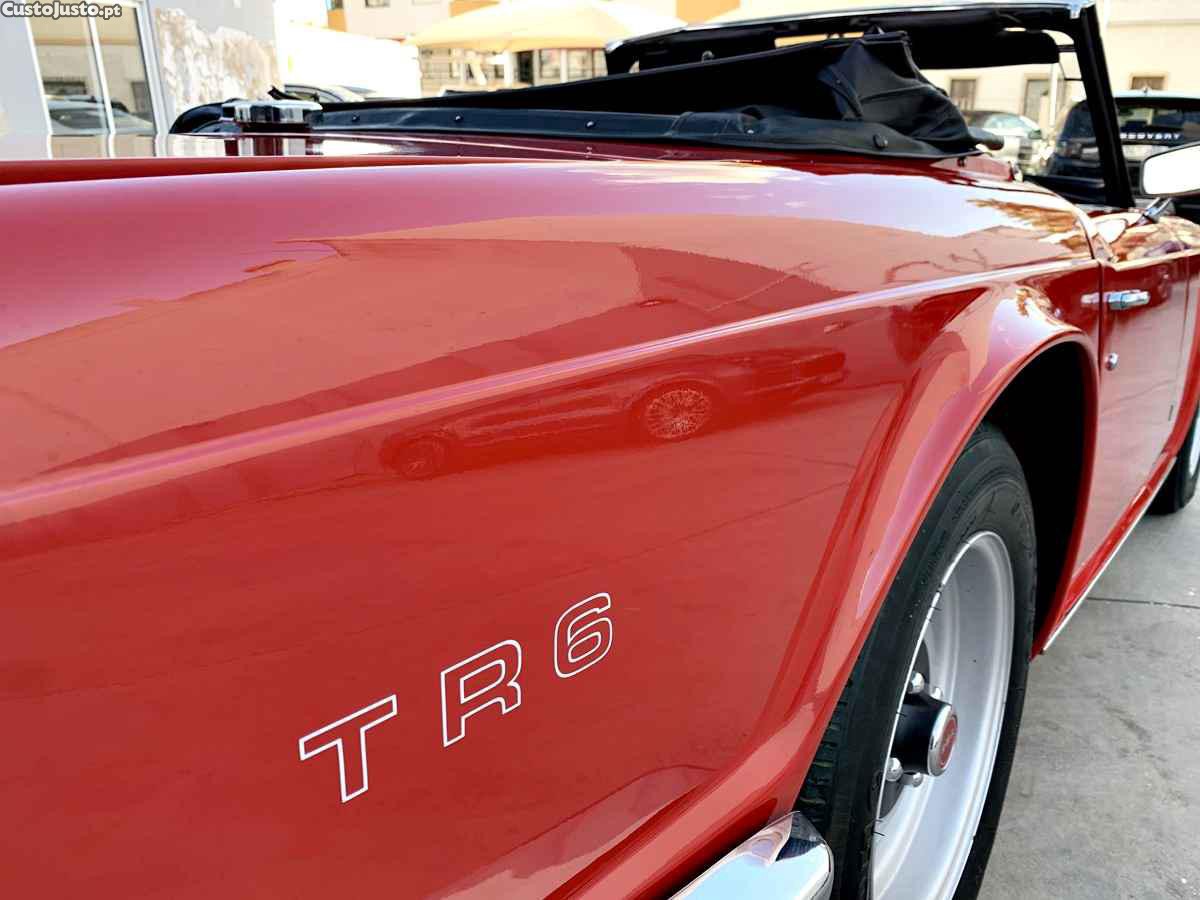 Triumph TR6 Restaurado — fotografia 12