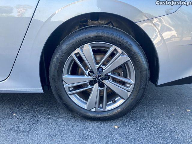 Peugeot 308 1.5 BlueHDi Active P — fotografia 21