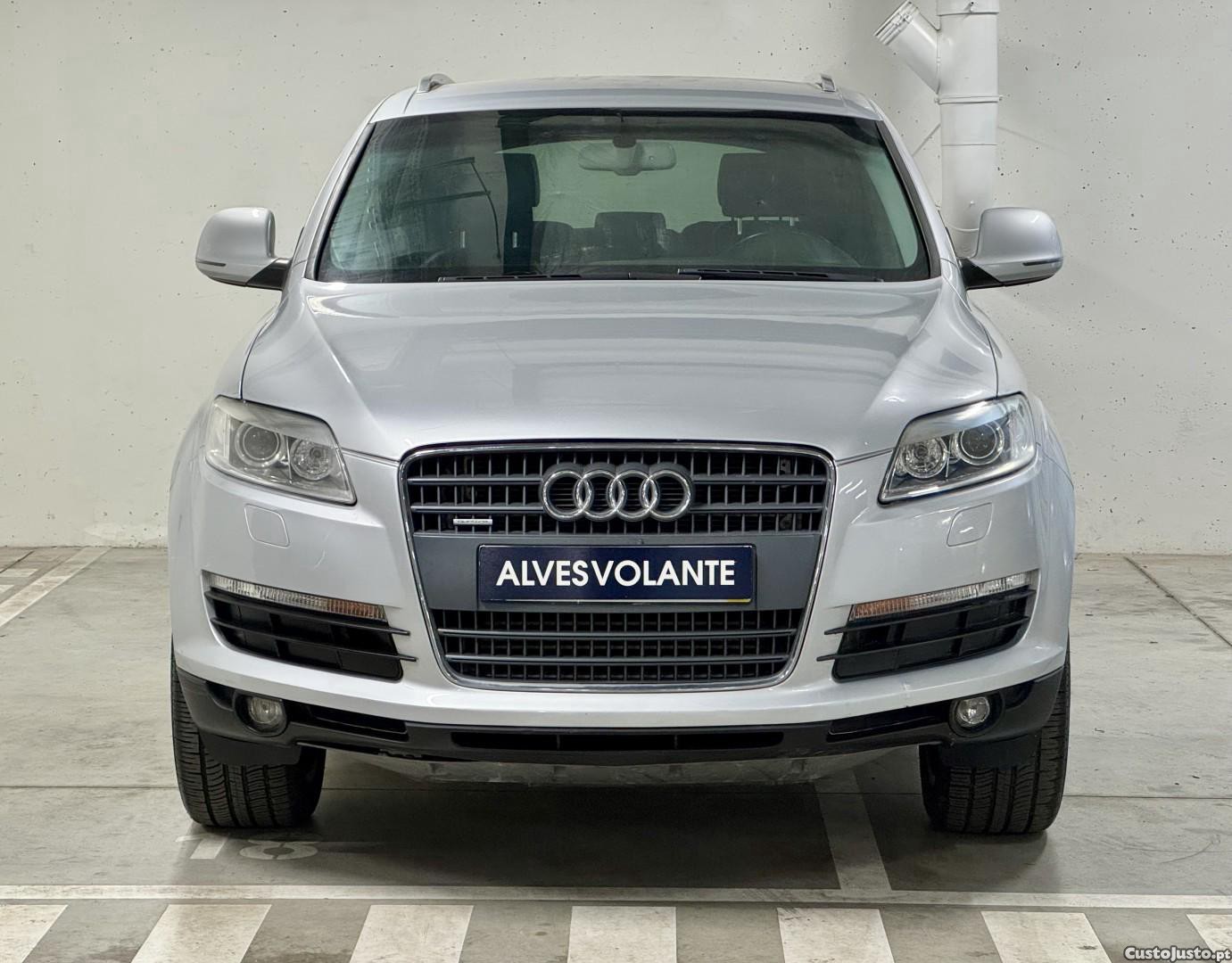 Audi Q7 3.0 TDi Tiptronic — fotografia 18