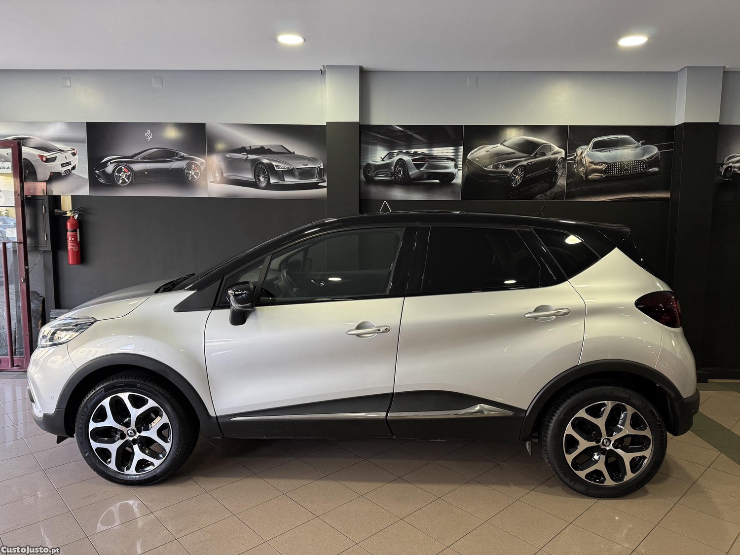 Renault Captur 0.9 Itens Energy - 17 — photo 2