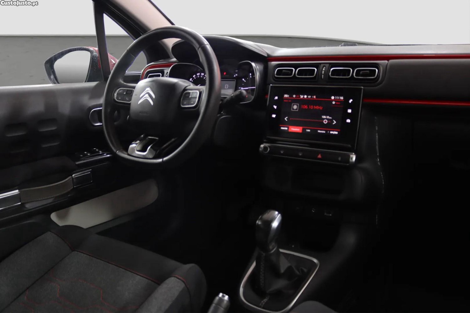 Citroën C3 1.2 PureTech Shine EAT6 - 18 — photo 5