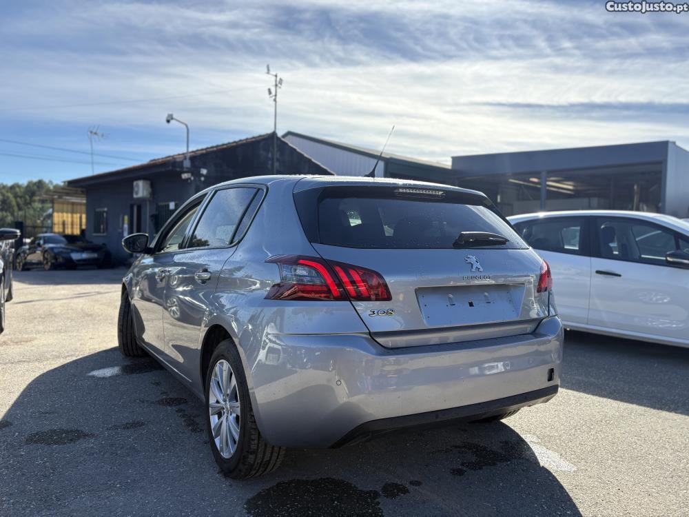 Peugeot 308 BlueHDi 130 EAT8 Sty - 20 — photo 3