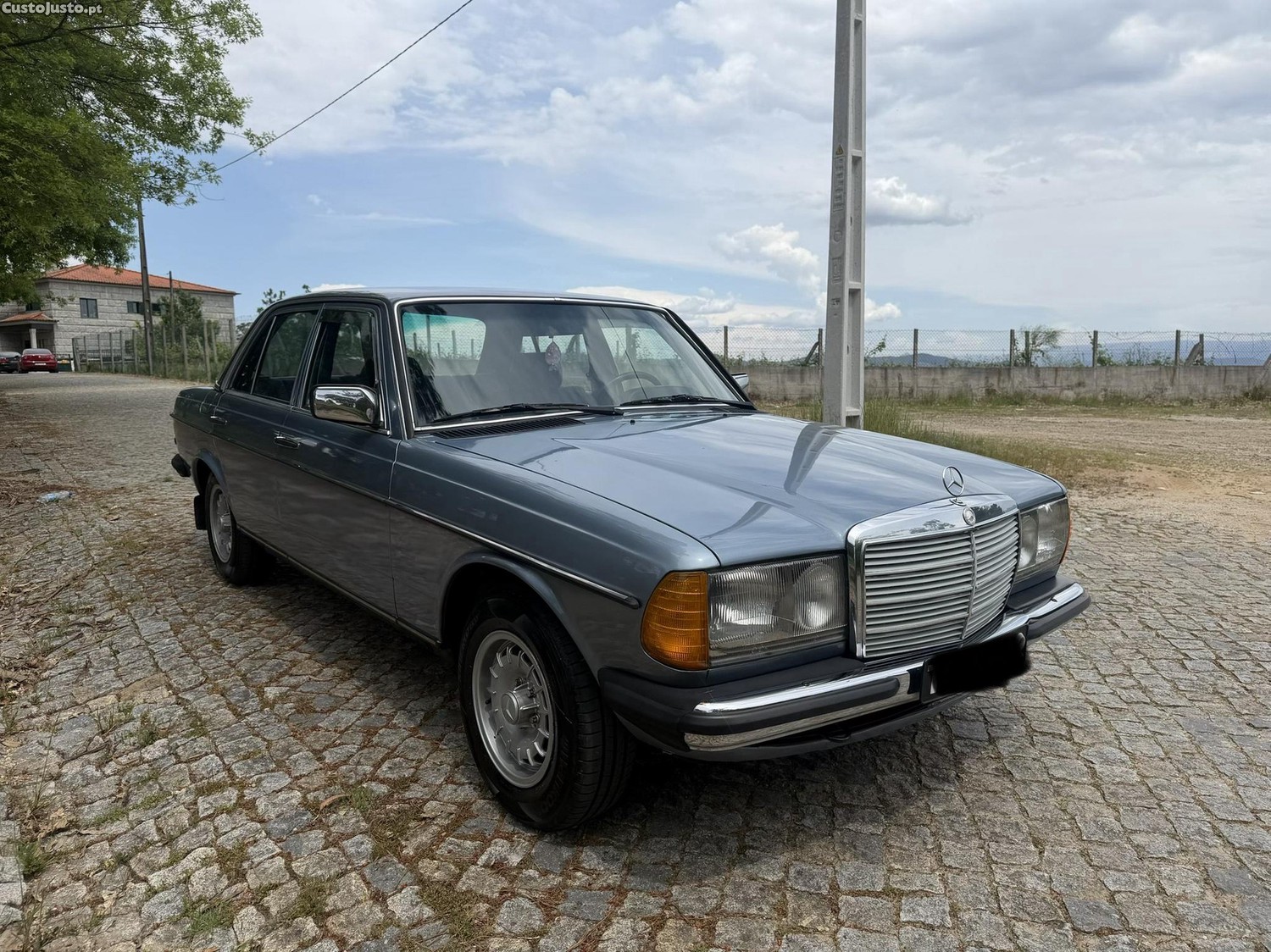 Mercedes-Benz 300 D — fotografia 7