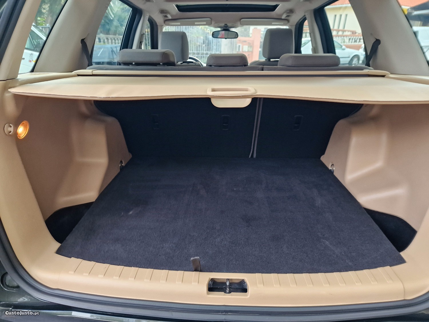 Land Rover Freelander 2.2 TD4 S AUTOMÁTICO — photo 5