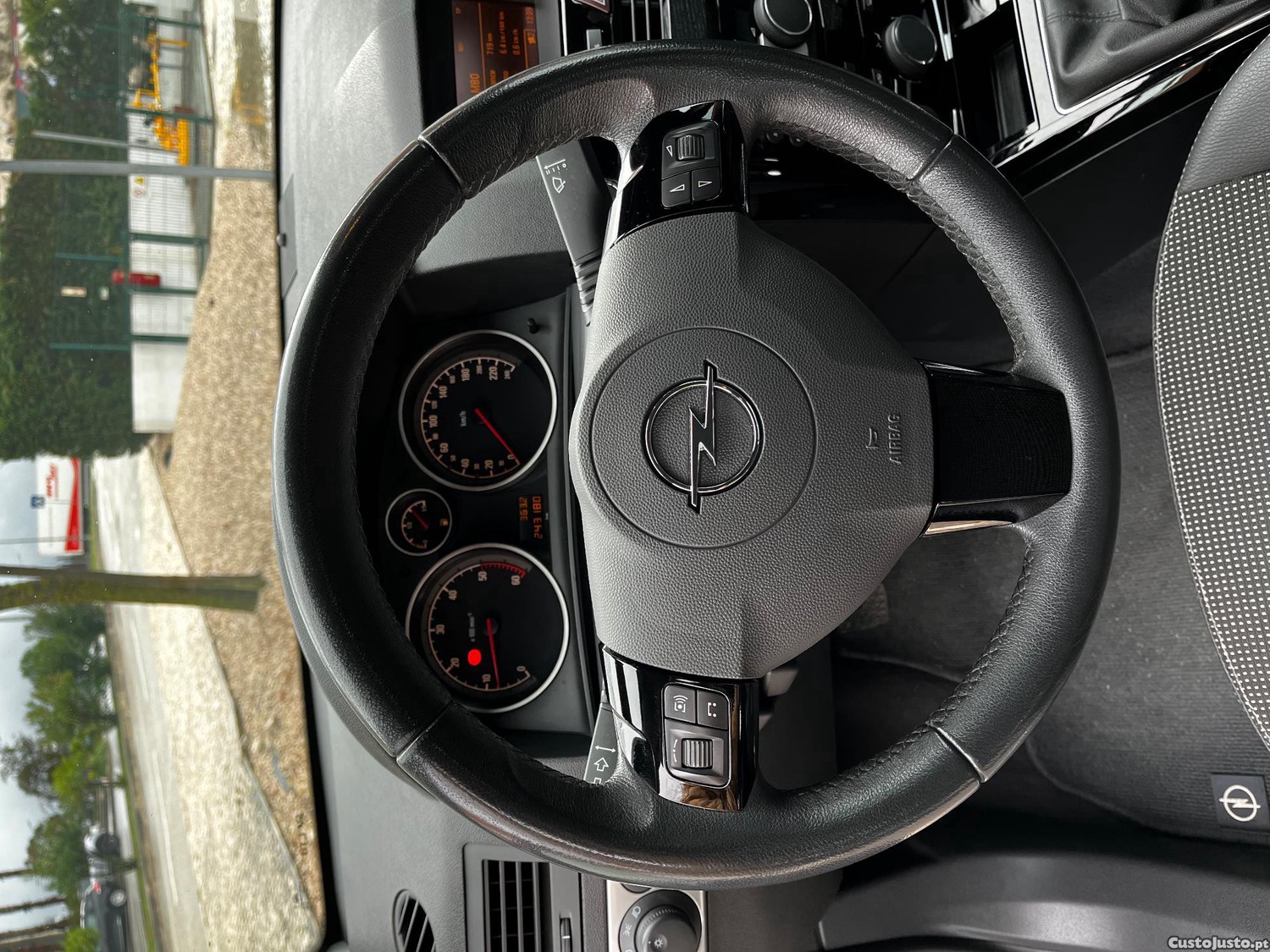Opel Astra Caravan CosmoPlus ecoFLEX - 10 — photo 3