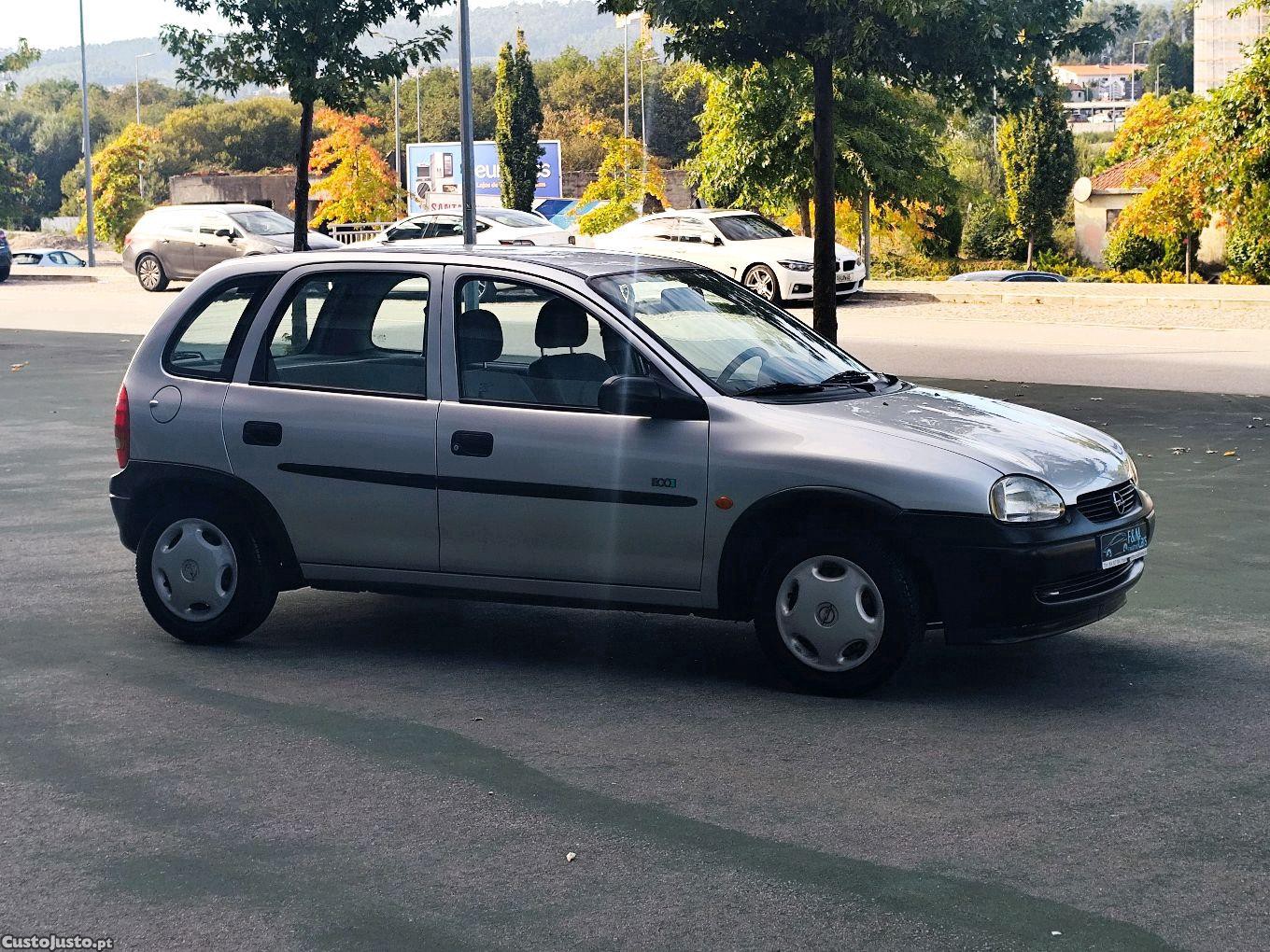 Opel Corsa 1.0 — photo 2