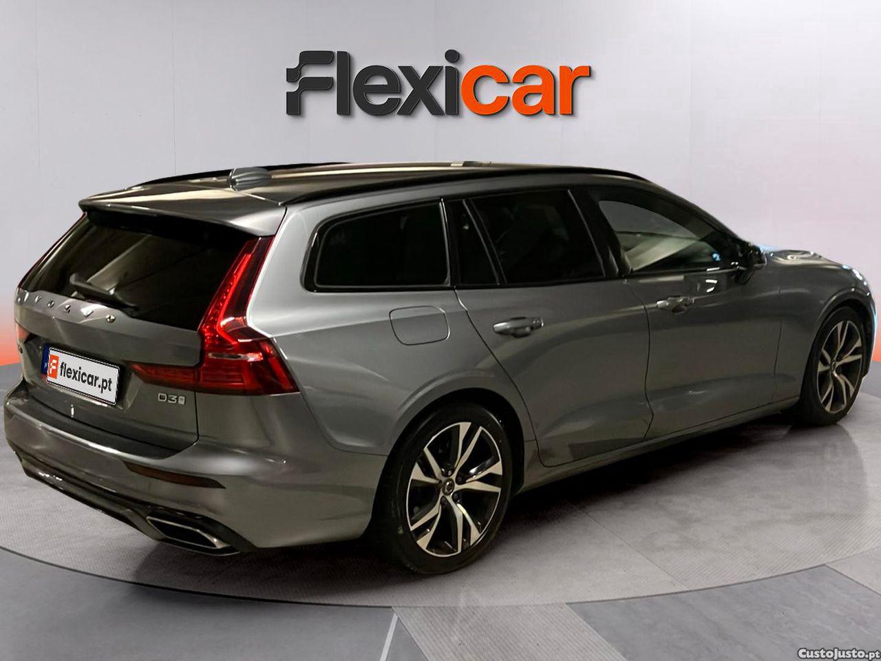 Volvo V60 2.0 D3 R-Design Geartronic — fotografia 21