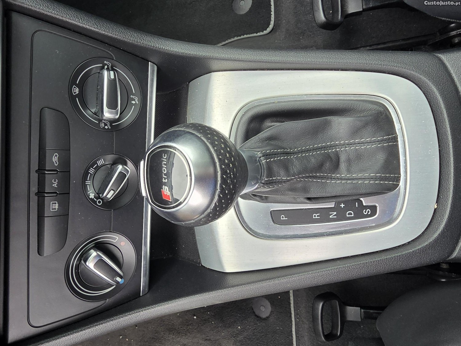 Audi Q3 Quattro 2.0Tdi 177cv Auto — fotografia 3
