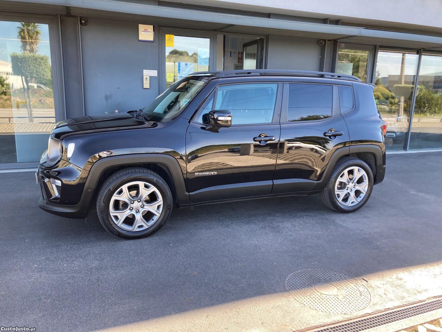 Jeep Renegade 1.6 MJD Limited - 19 — photo 4