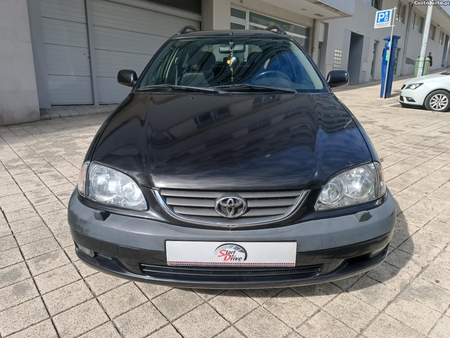 Toyota Avensis SW 2.0 d4-d 110cv de 2001 — photo 4