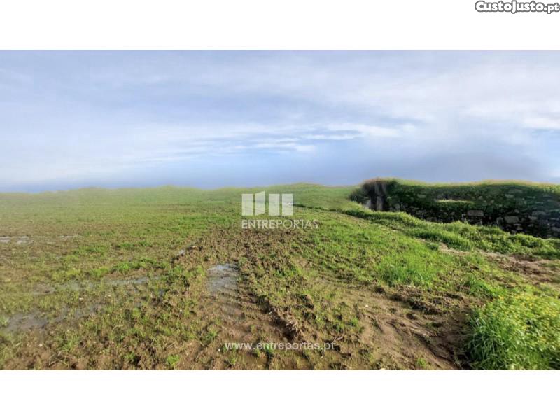 Land for sale in Vila do Conde, Portugal — €240,000