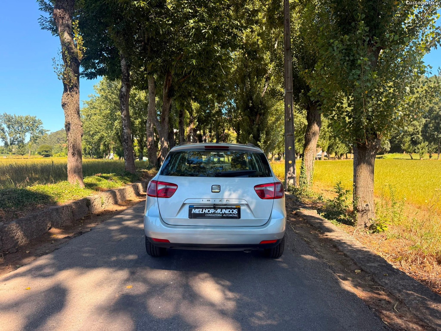 SEAT Ibiza 1.2 TDi Reference — fotografia 16