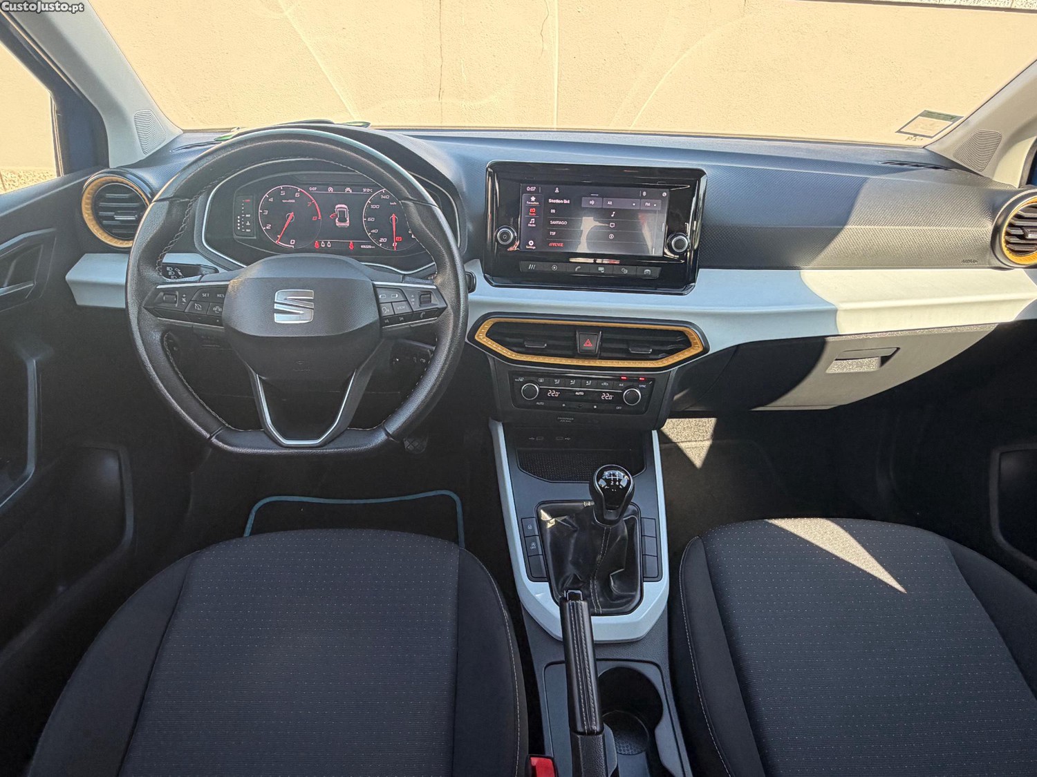 SEAT Arona 1.0TSI Style 95cv — fotografia 4