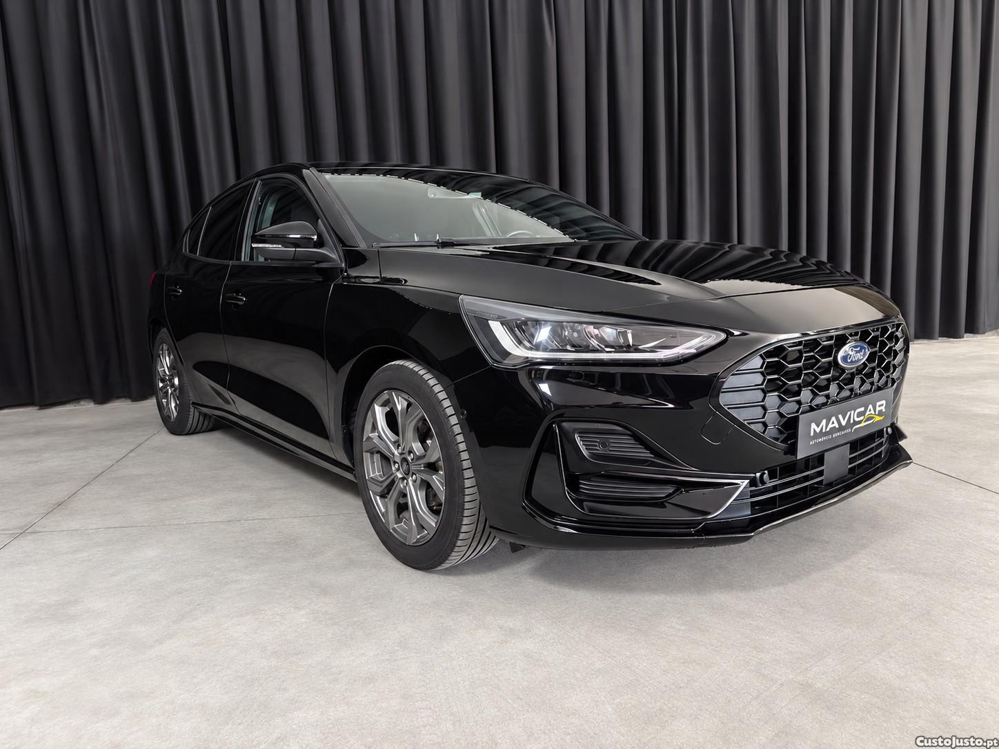 Ford Focus 1.0 EcoBoost MHEV ST-Line - 23 — photo 4