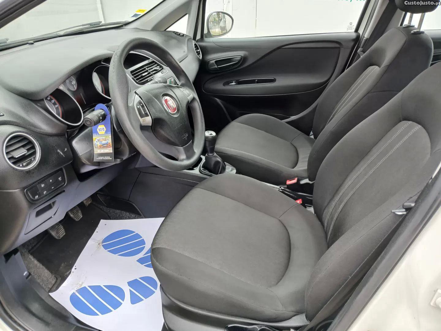 Fiat Punto 1.3 m-jet easy s&s — fotografia 12