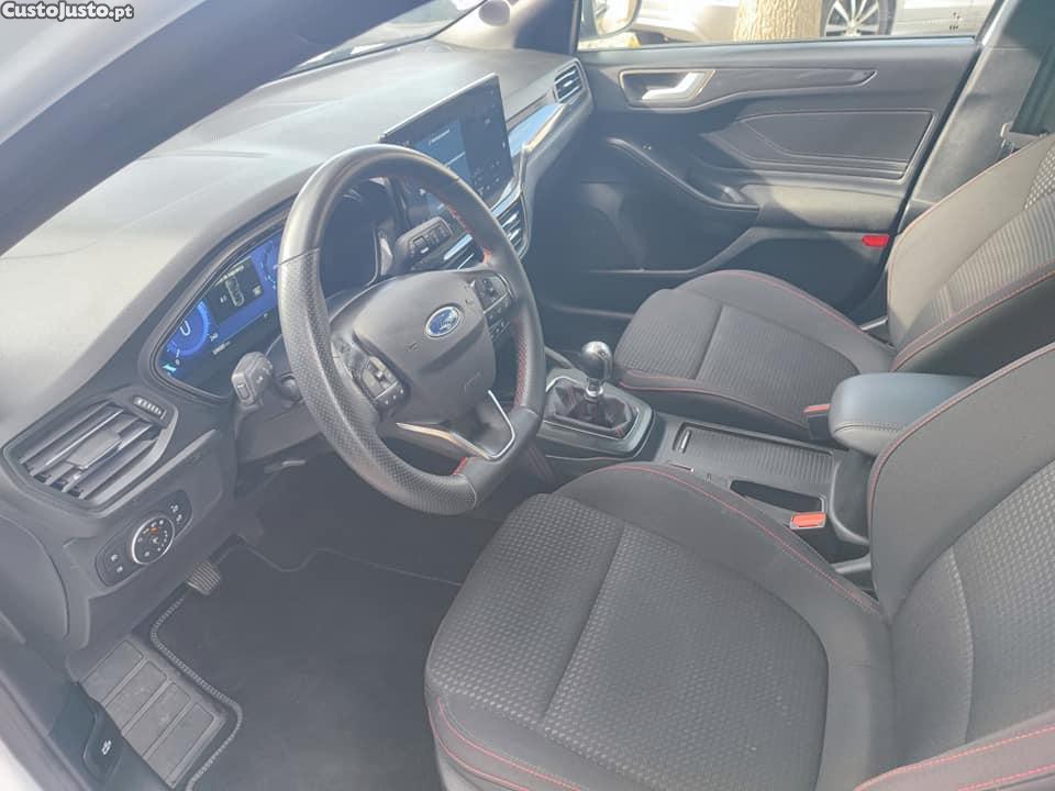 Ford Focus ST-Line 1000CC 125 Cv´s — fotografia 2