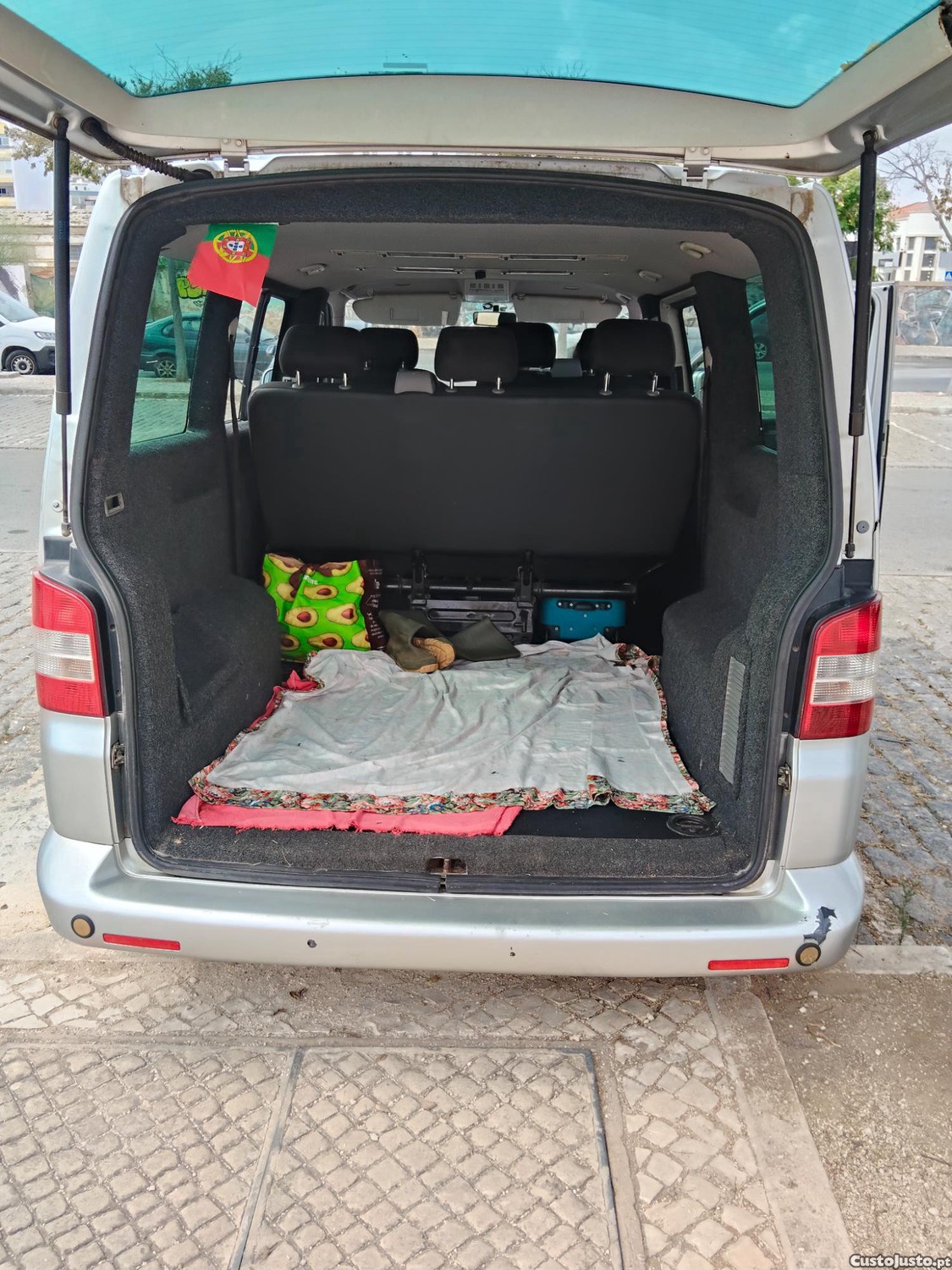 VW Caravelle Ligeiro - mercadorias 6 lugares - 09 — photo 2
