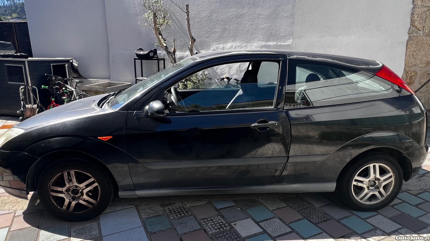 Ford Focus 1.4 - 99 — photo 2
