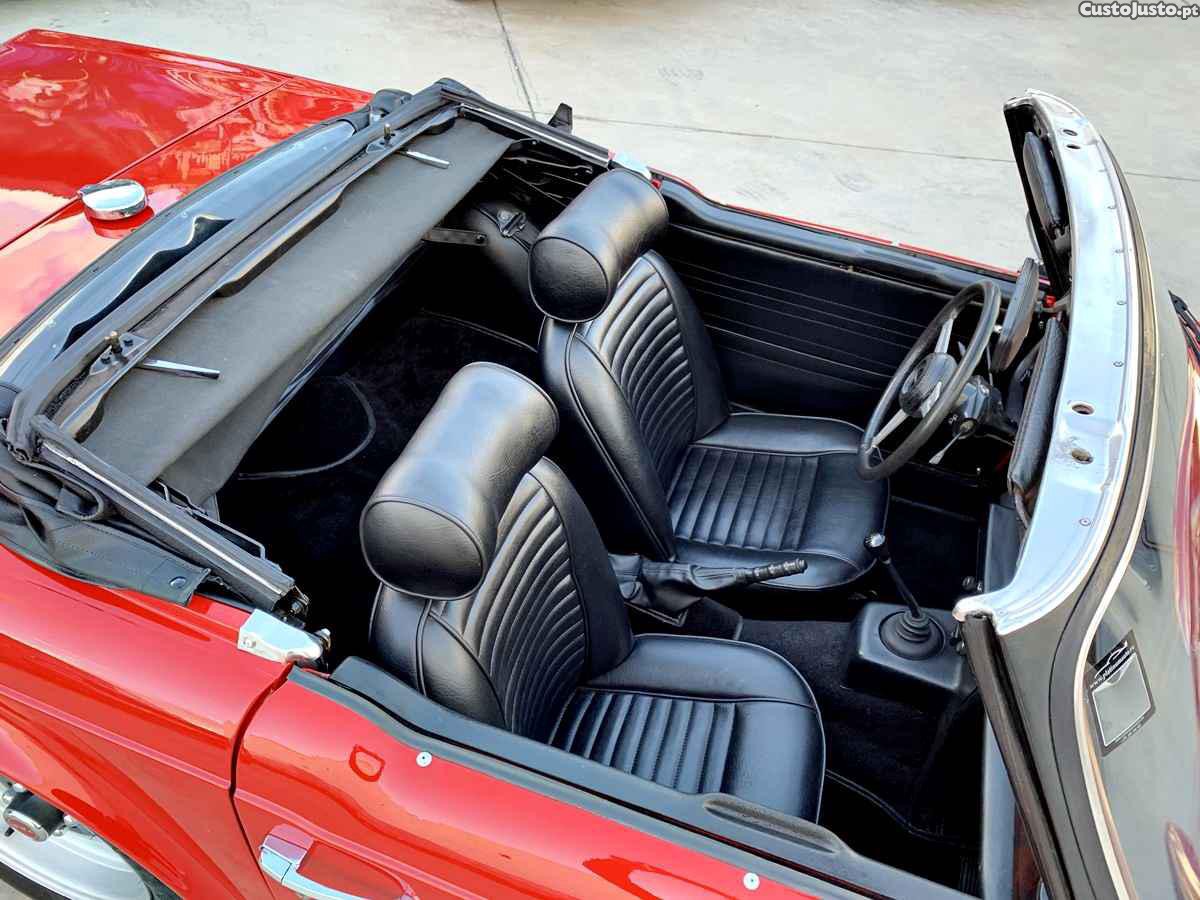 Triumph TR6 Restaurado — fotografia 16