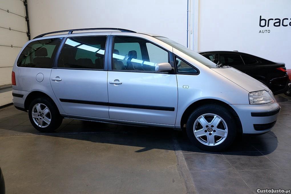 VW Sharan 1.9 TDi Highline ACD — photo 2