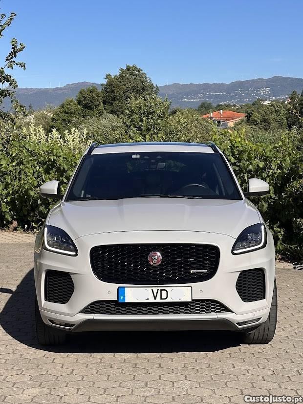 Jaguar E-Pace R-Dynamic S — fotografia 9