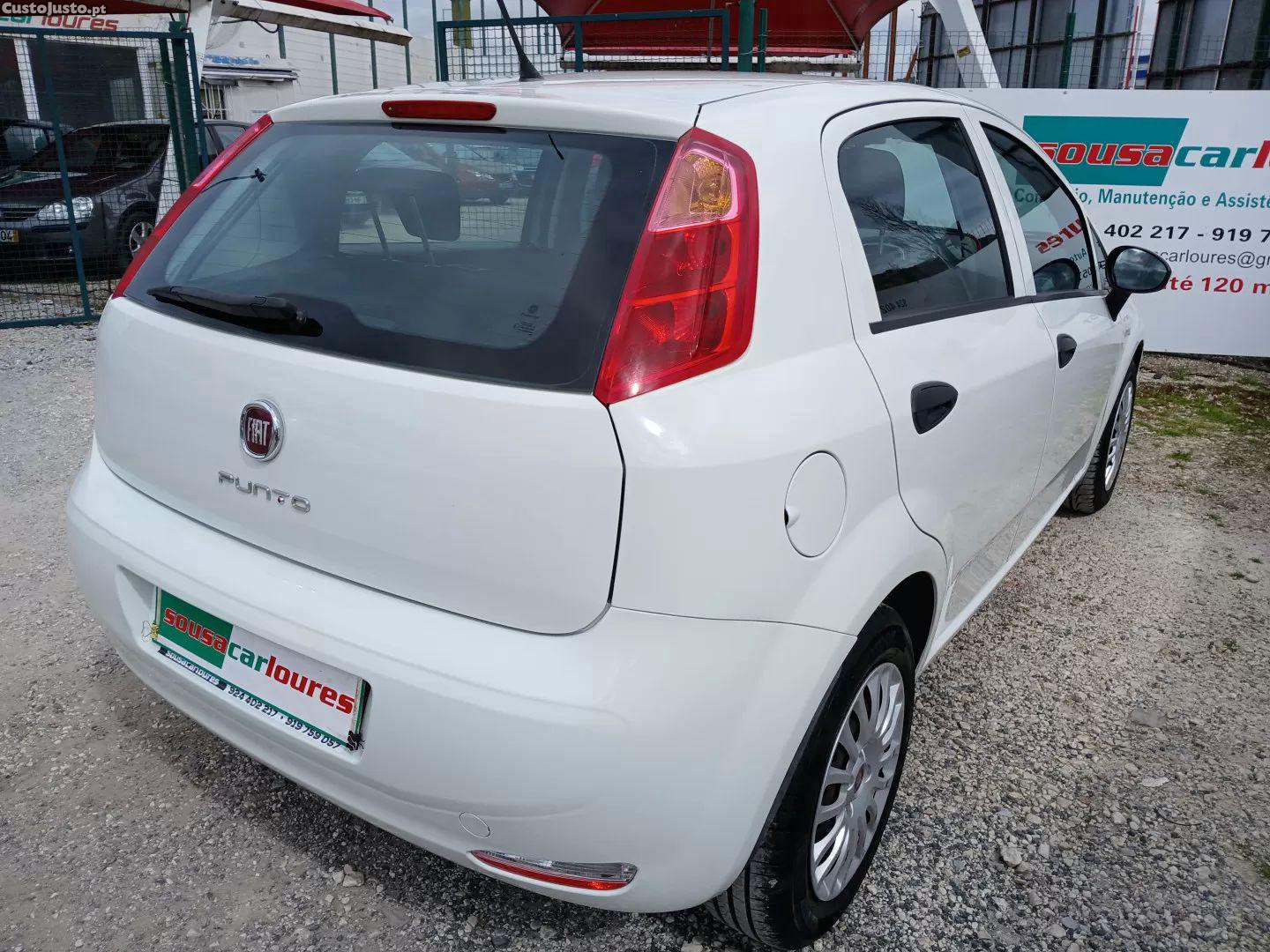 Fiat Punto 1.3 m-jet easy s&s — fotografia 17