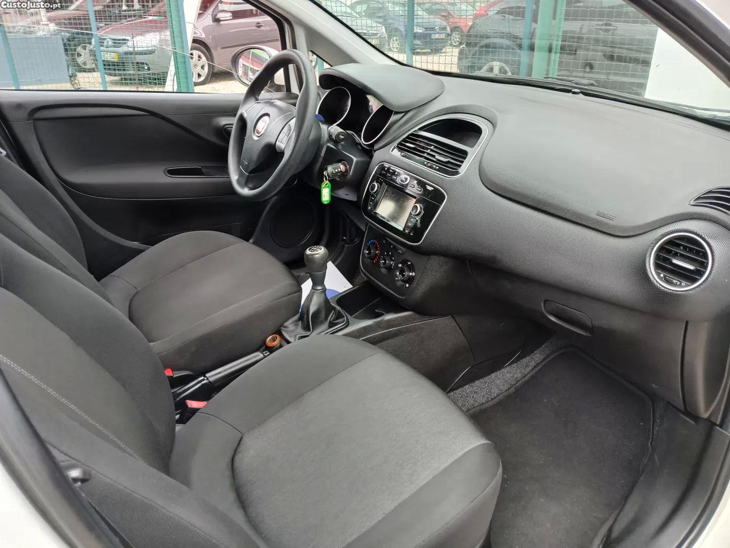 Fiat Punto 1.3 m-jet easy s&s — fotografia 5