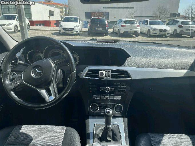 Mercedes-Benz C 220 avangart — fotografia 4