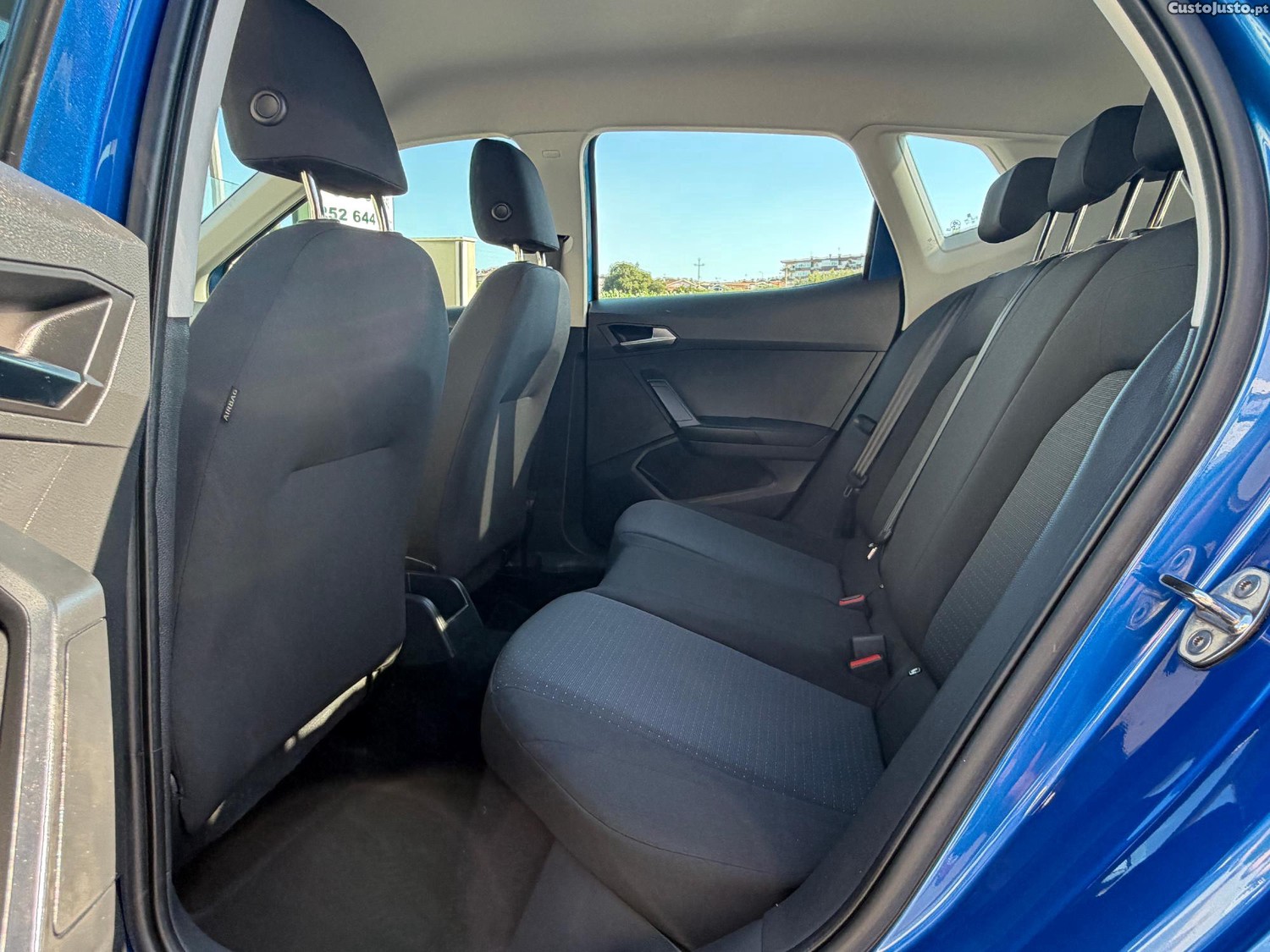 SEAT Arona 1.0TSI Style 95cv — fotografia 2
