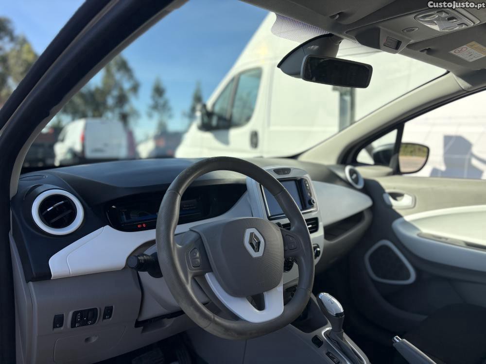 Renault Zoe (c/ Bateria) 22 kwh - 17 — photo 5