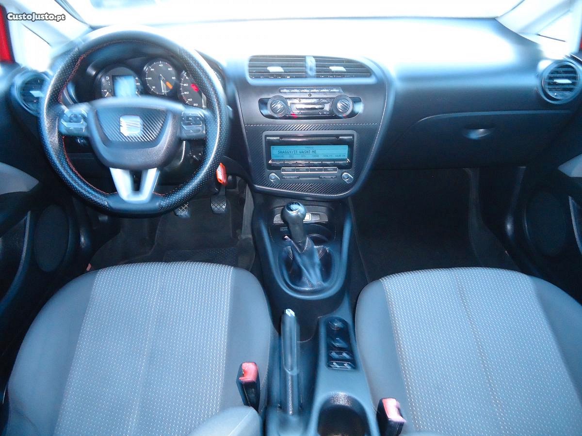 Seat Leon 1.6 TDI Sport — photo 5