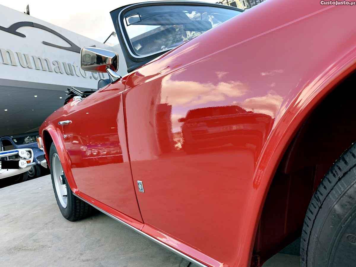 Triumph TR6 Restaurado — fotografia 18