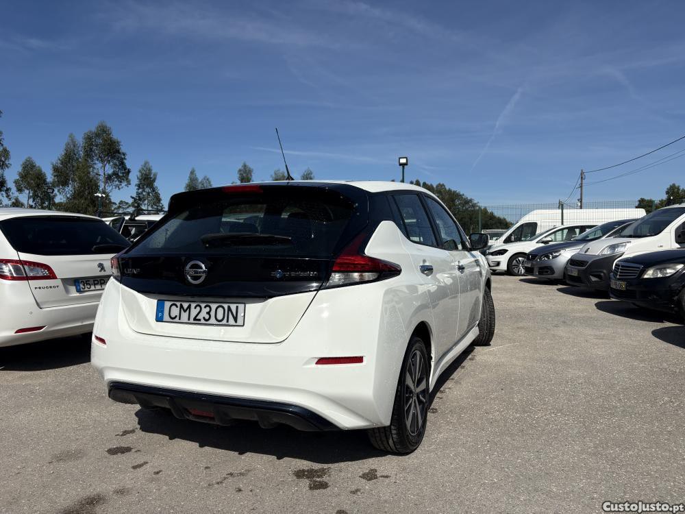 Nissan Leaf 40 kWh Acenta Autono - 22 — photo 4