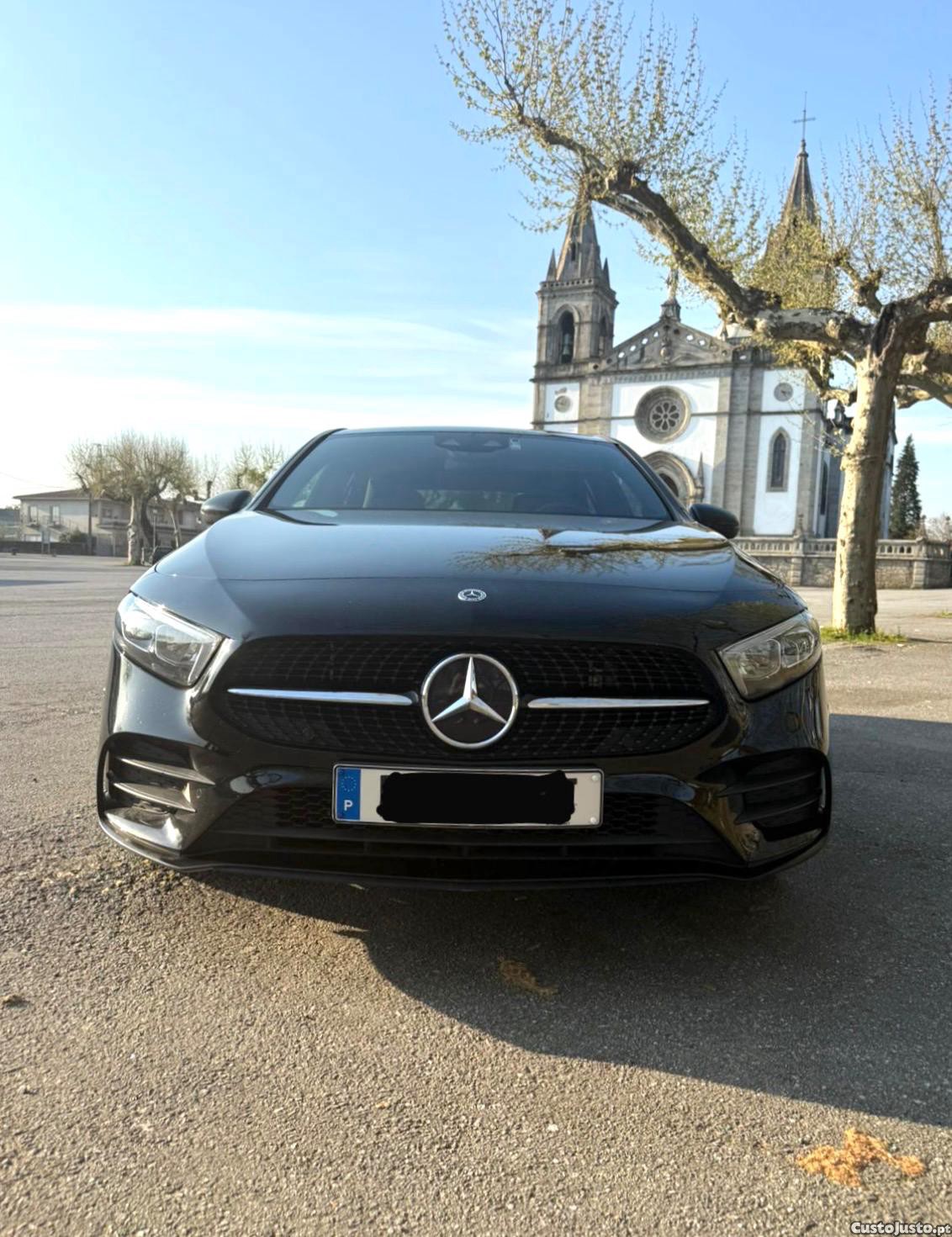 Mercedes-Benz A 250 e AMG pack night — fotografia 6