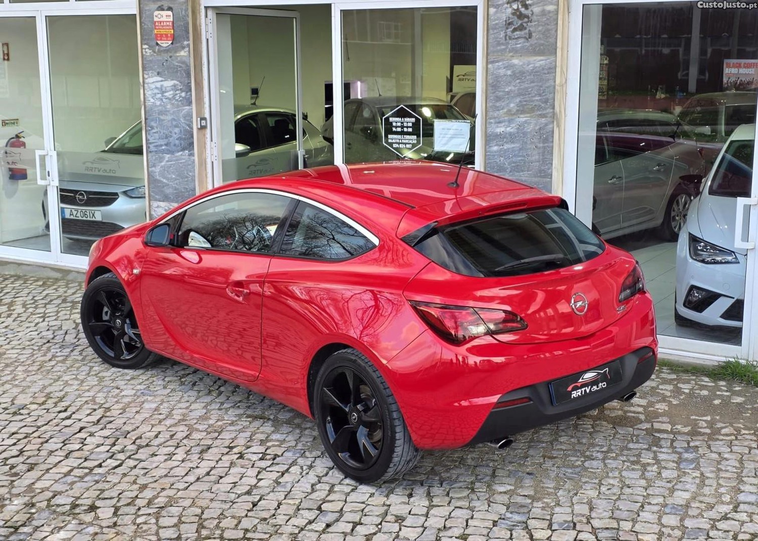 Opel Astra 1.6 T S/S J20 — fotografia 13