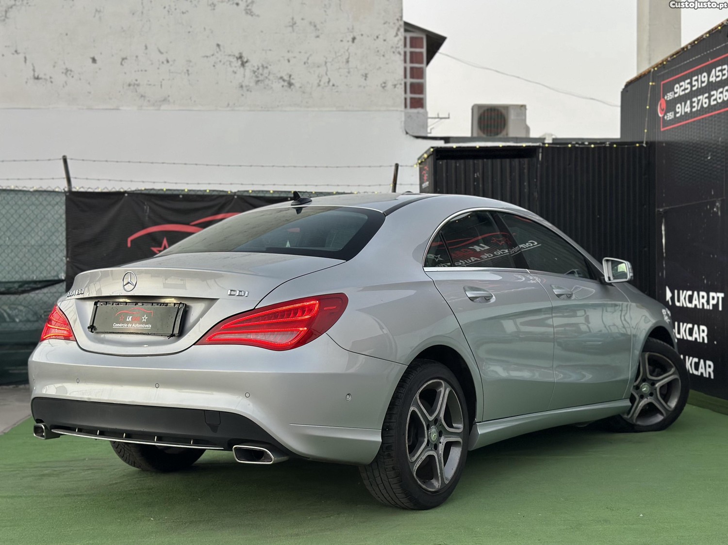 Mercedes-Benz CLA 180 GARANTIA — fotografia 10