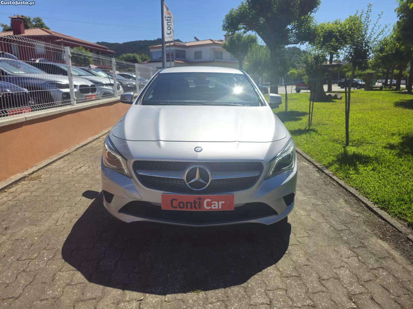 Mercedes-Benz CLA 180 D urban — fotografia 13