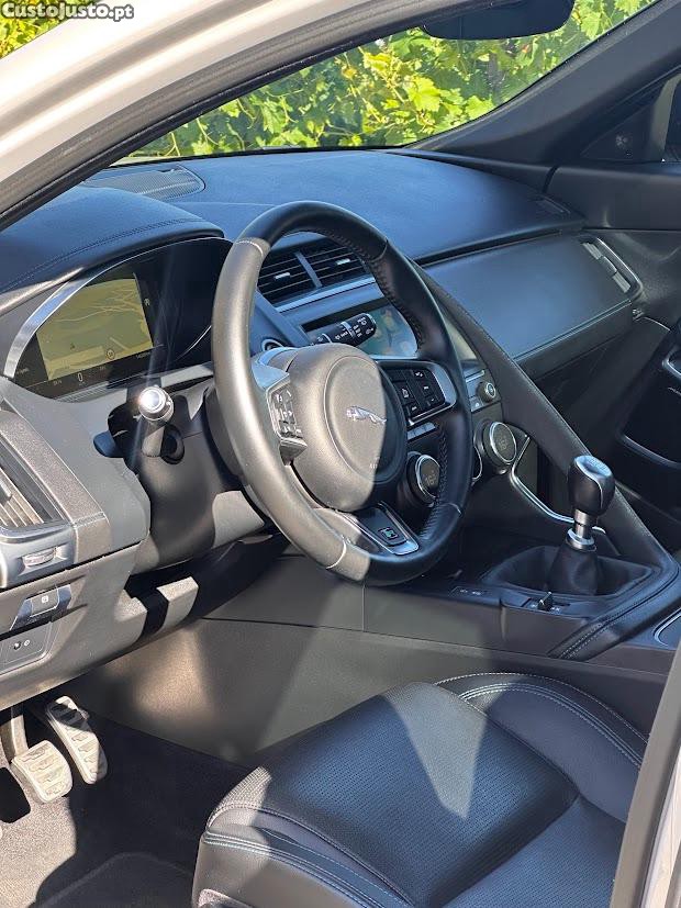 Jaguar E-Pace R-Dynamic S — fotografia 5
