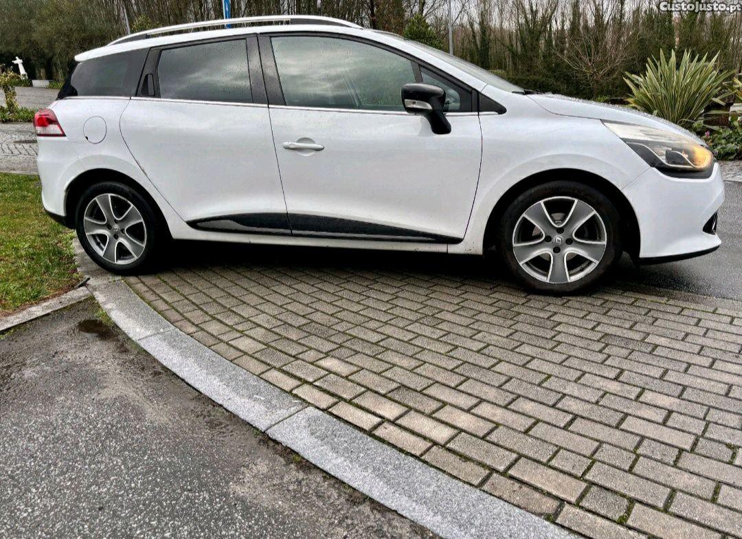 Renault Clio 1.5DCI — fotografia 5