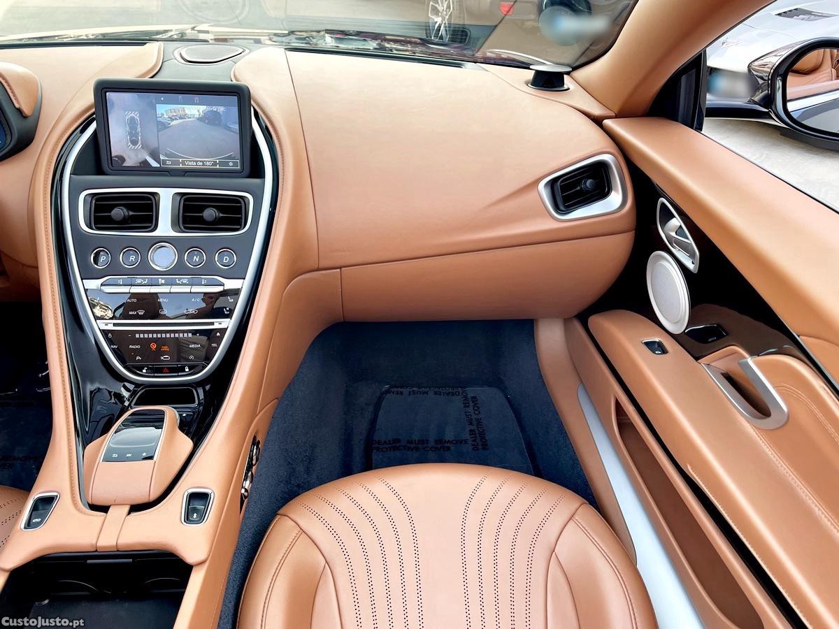 Aston Martin Volante DB11 — fotografia 48