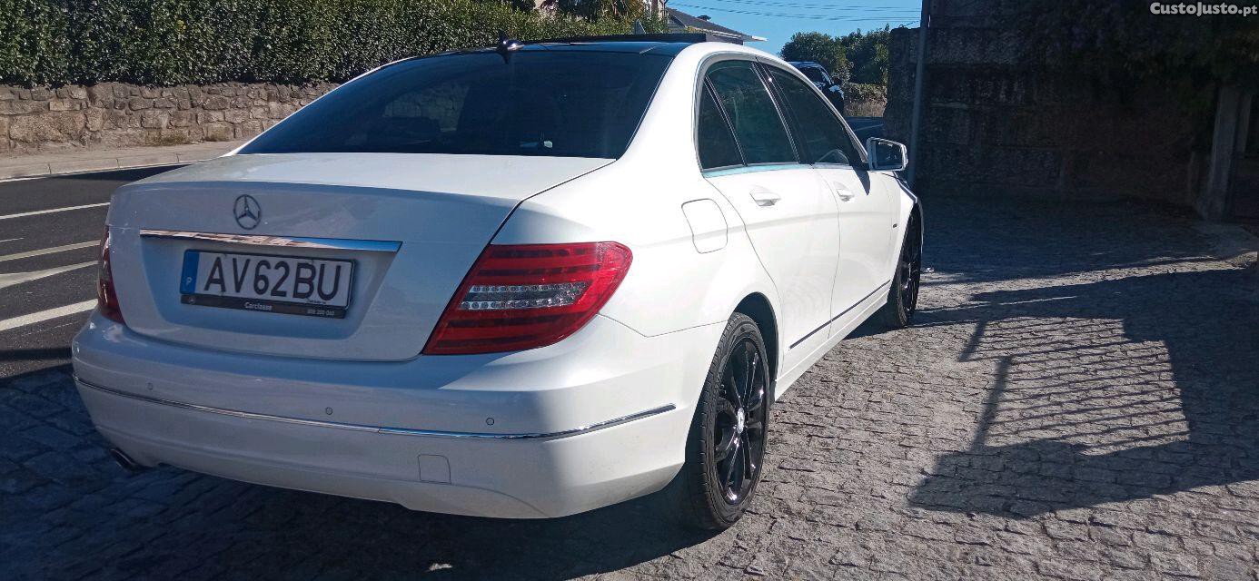 Mercedes-Benz C 220 CDI - 12 — photo 3